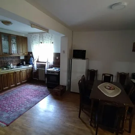 بيت ضيافة Pjer Sobe نيسكا بانجا