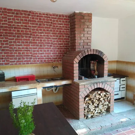 Pjer Sobe نيسكا بانجا