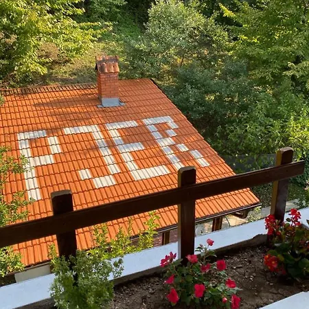 Pjer Sobe * نيسكا بانجا